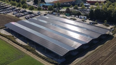 Da Solar-Carport-Regulierungen zunehmend verschärft werden, stärkt AESOLAR seine Position mit dem DIBt-zertifizierten Horizon PV-Carport