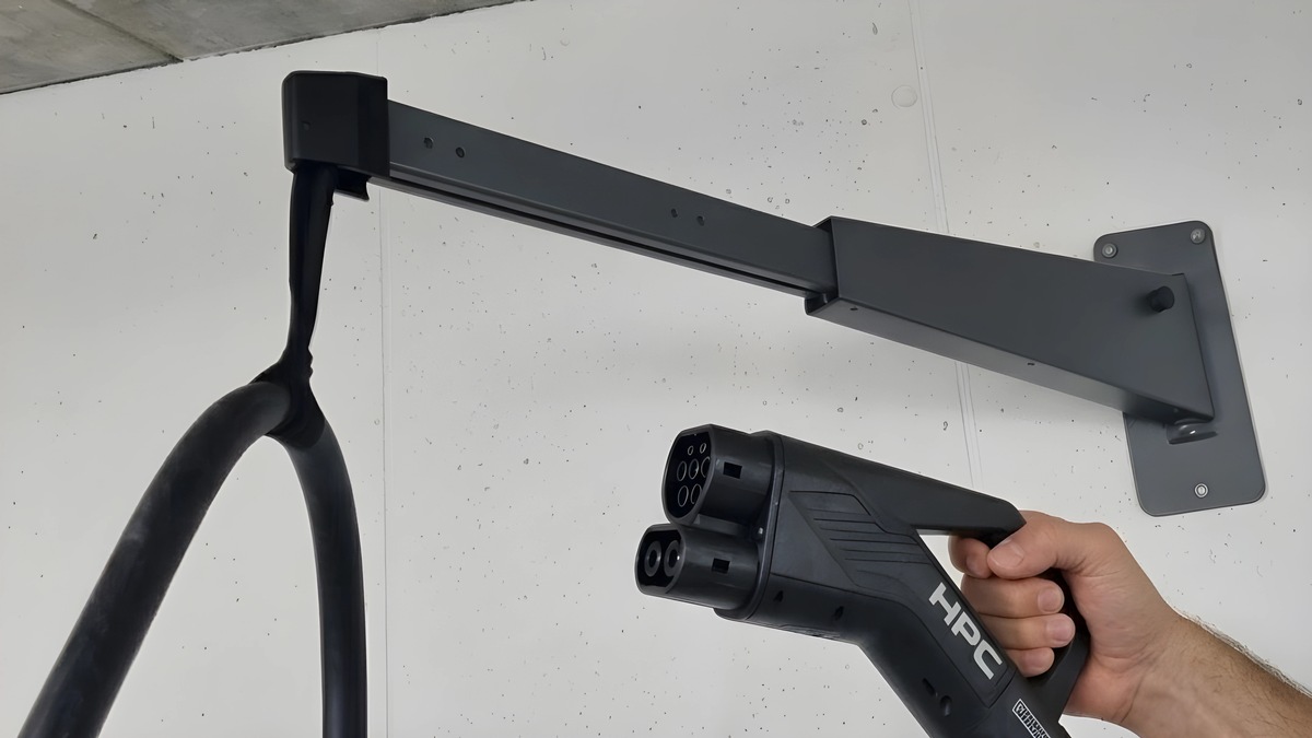 Weltpremiere in München: Cable-Sherpa GmbH präsentiert neue Kabelmanagementlösung für Schnellladeinfrastruktur und High-Power-Charging der nächsten Generation