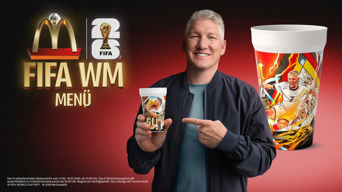 Bastian Schweinsteiger betritt das Spielfeld: Exklusiver Sammelbecher des Weltmeisters nur bei McDonald's Deutschland