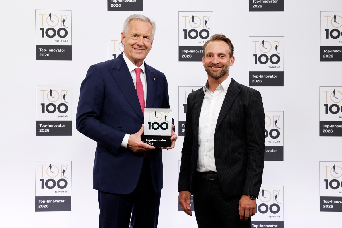 TOP 100-Award: Christian Wulff würdigt MaxSolar