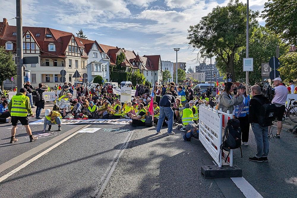 Demo vor AfD-Parteitag am 04.07.2026
