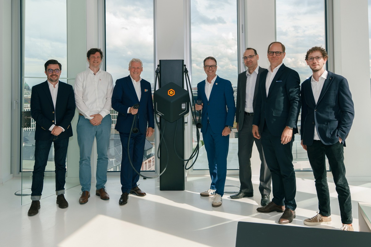 Dritte Übernahme in sechs Monaten: CUBOS erwirbt das B2B-Ladeinfrastrukturgeschäft von TotalEnergies in Deutschland und festigt seine Position als ein führender CPO