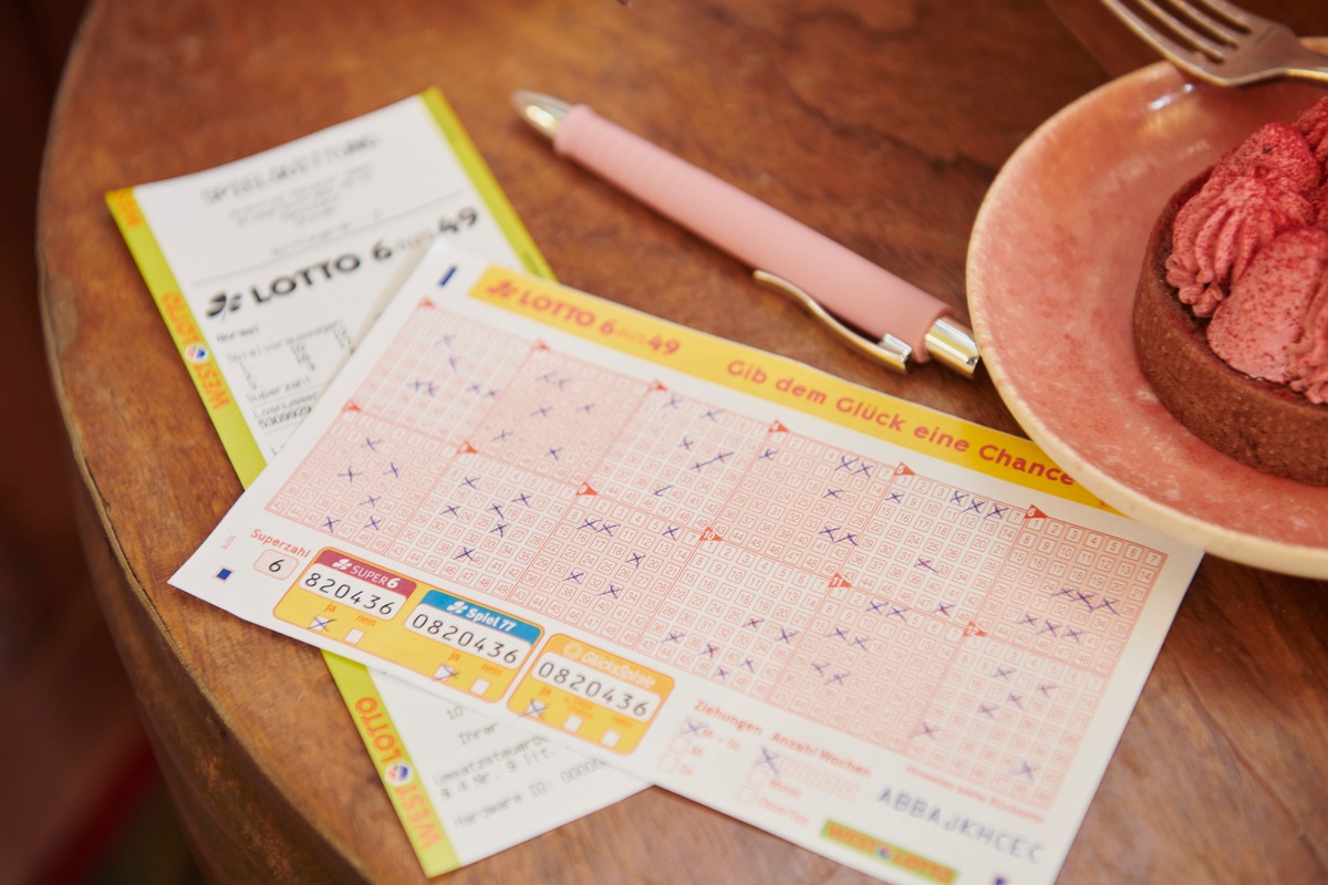 Zwei neue Millionäre bei LOTTO 6aus49 / 50-Millionen-Jackpot weiter zu haben presseportal.de