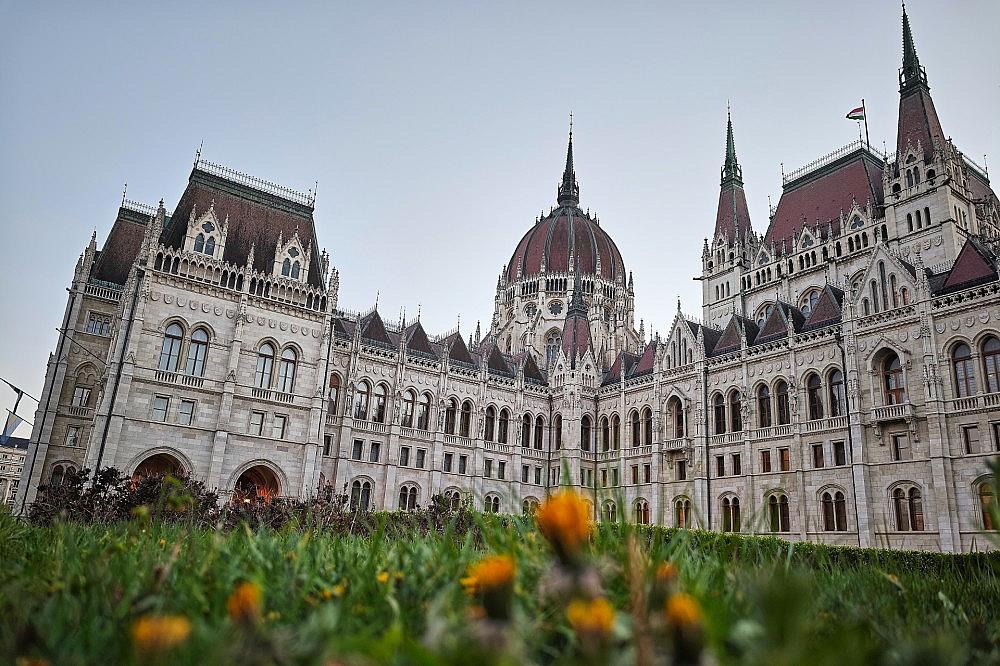 Ungarns Parlament (Archiv)