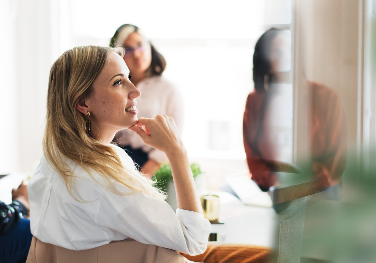 Trotz großer Erwartungen: Nur vier Prozent nutzen KI in der Payroll produktiv / Neue Studie zur Payroll-Transformation presseportal.de