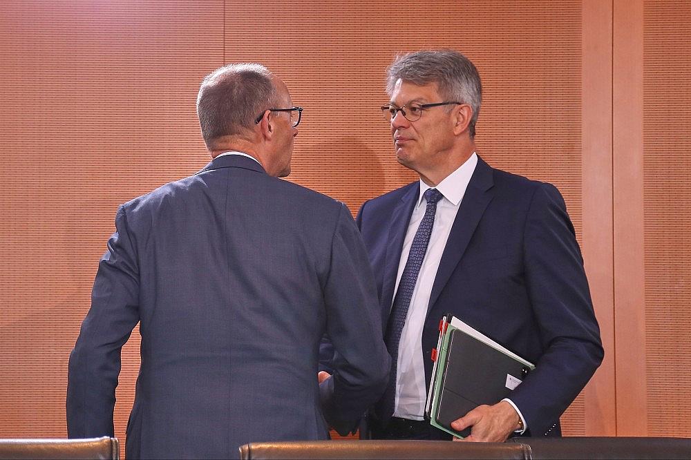 Friedrich Merz und Patrick Schnieder (Archiv)