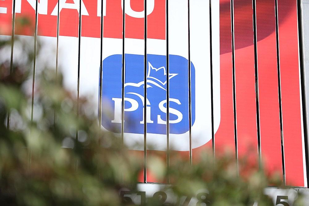 Wahlplakat für die PiS-Partei in Polen via dts Nachrichtenagentur