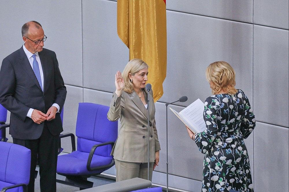 Nina Warken wird vereidigt (Archiv)