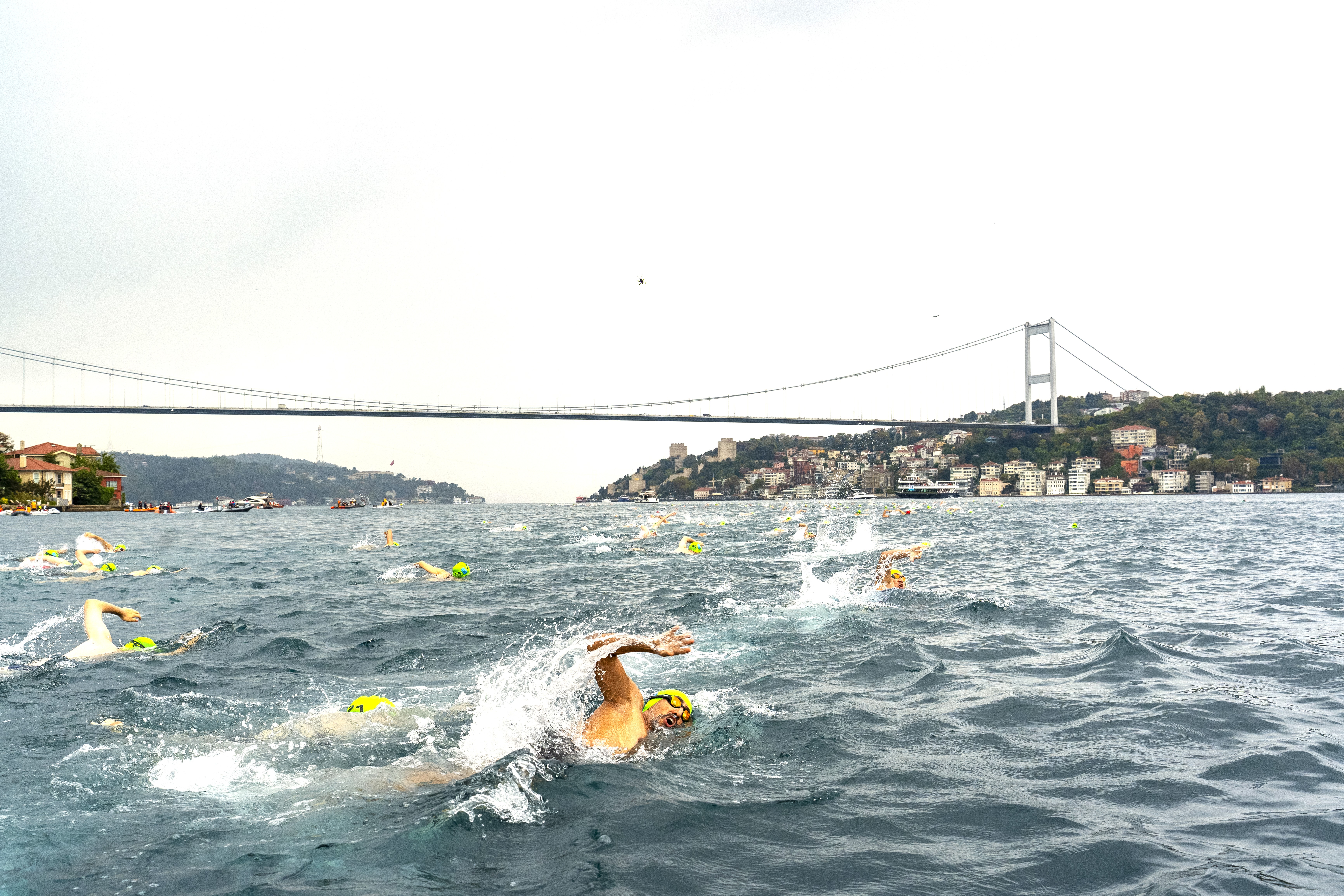 Wettschwimmen in Istanbul TGA über pressetext.de