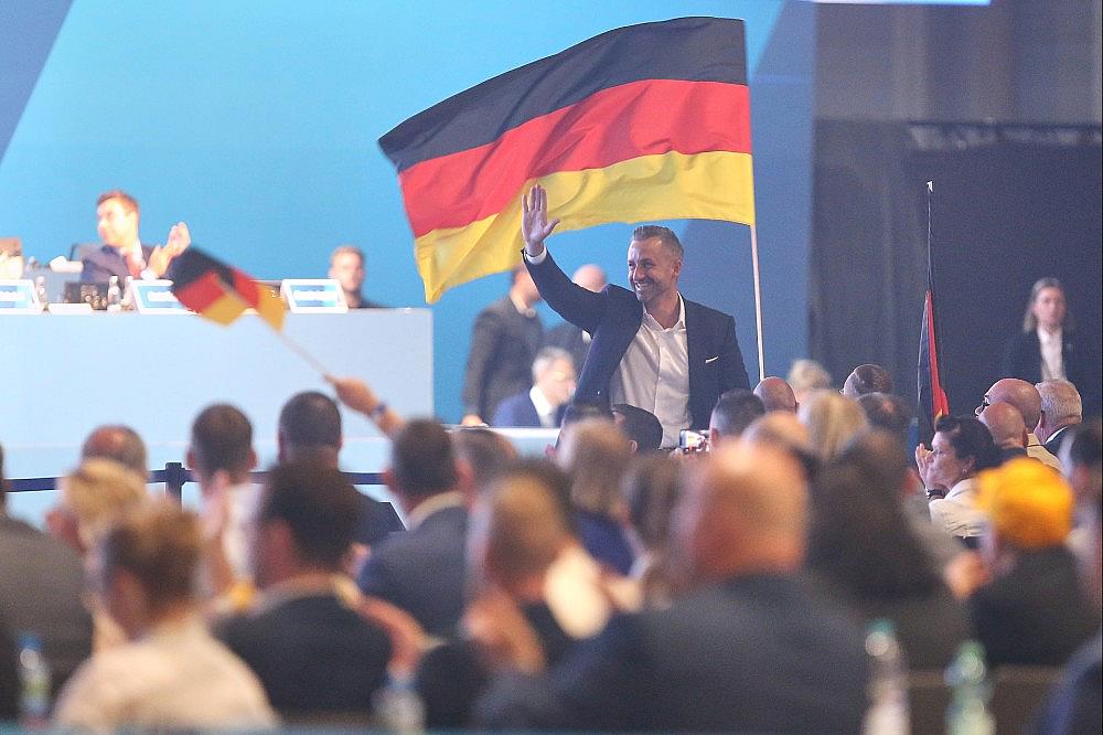 Ulrich Siegmund lässt sich auf AfD-Parteitag feiern (Archiv)