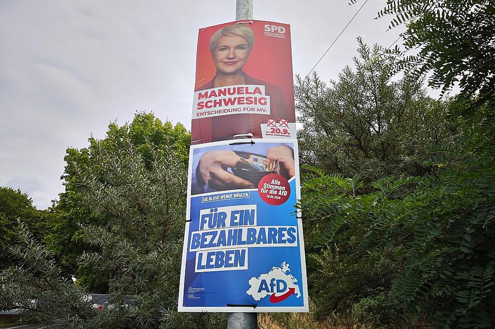 Wahlplakate für die Landtagswahl 2026 für SPD und AfD (Archiv) via dts Nachrichtenagentur