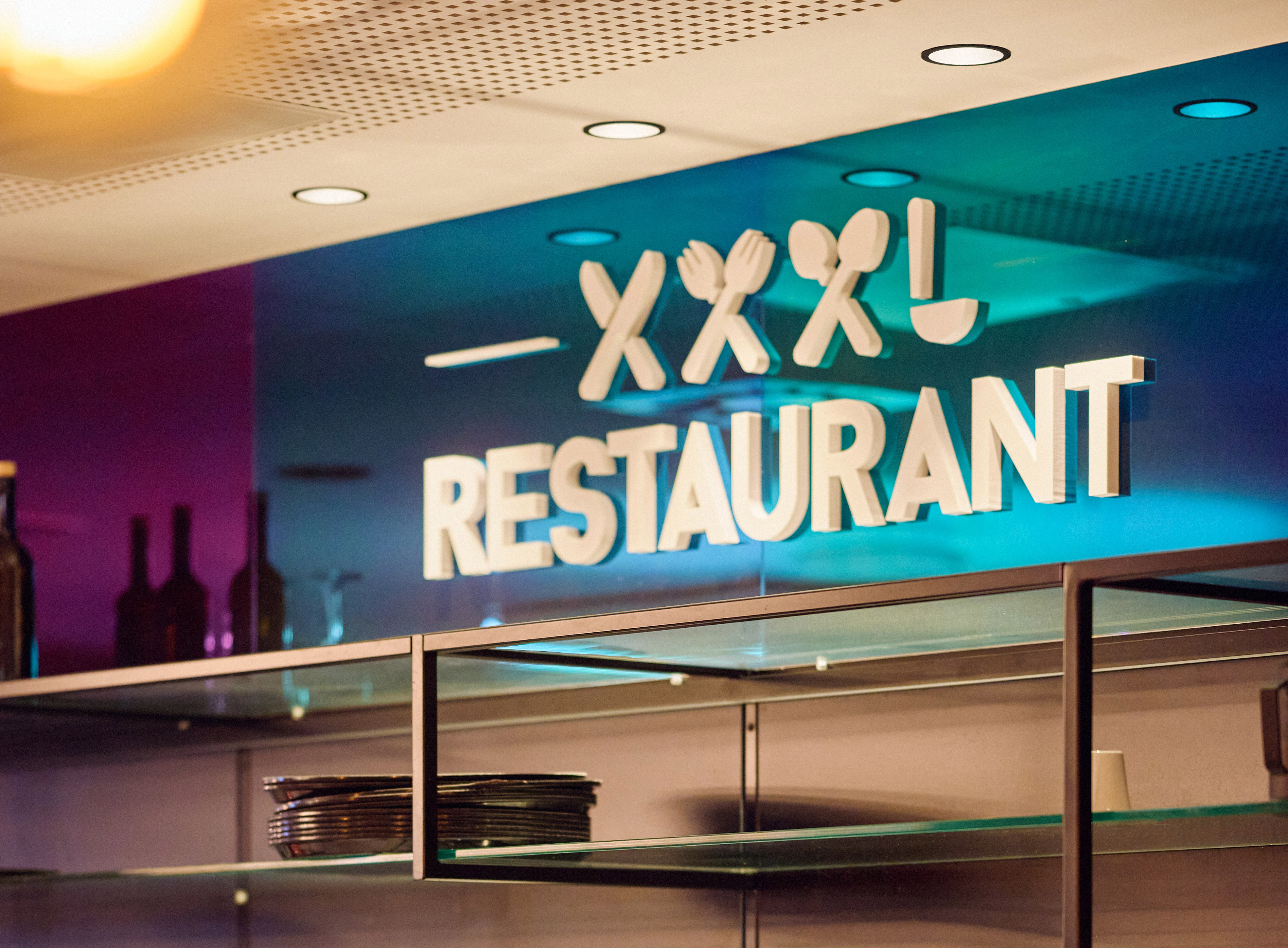 XXXLutz-Restaurant, Logo XXXLutz KG über pressetext.de