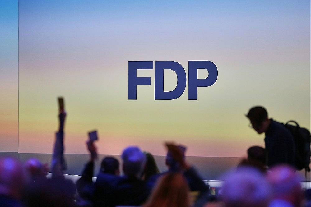 Abstimmung auf FDP-Parteitag (Archiv)