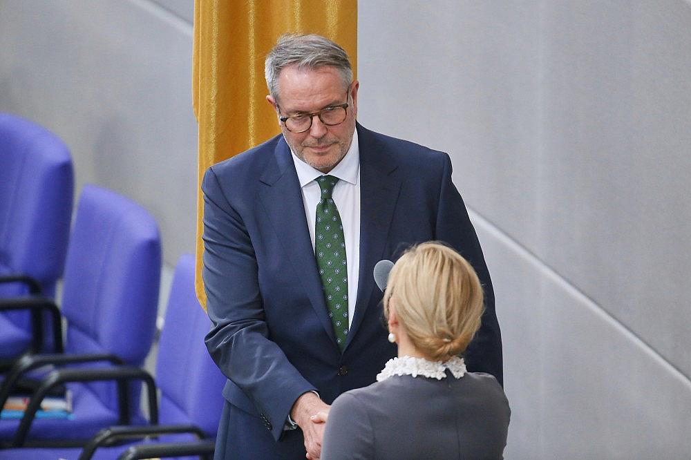 Alexander Schweitzer bei der Eidesleistung am 14.10.2026