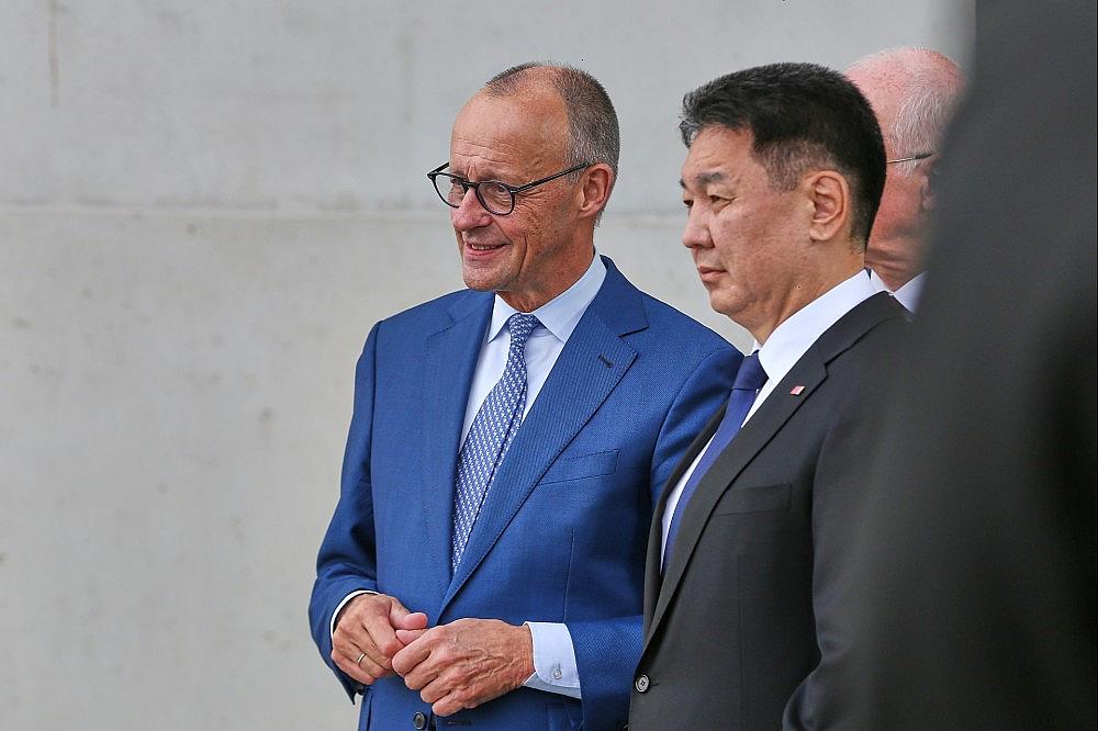 Friedrich Merz und Ukhnaa Khurelsukh am 21.10.2026