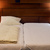 Abbildung 2: Ein Doppelbett besteht häufig aus zwei einzelnen Matratzen. - Foto: © sinuswelle - Fotolia.com