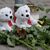 Kerzen, Plüschtiere und Blumen erinnern in Hanau an die toten Geschwister. - Foto: Boris Roessler/dpa