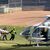 Salman Rushdie wird mit einem Hubschrauber in ein nahe gelegenes Krankenhaus gebracht. - Foto: Uncredited/Anonymous/AP/dpa