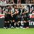 Die Freiburger bejubeln den Treffer zum 1:0 durch Vincenzo Grifo beim VfB Stuttgart. - Foto: Uli Deck/dpa