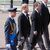 William (l), Prinz von Wales, und Harry, Herzog von Sussex, folgen dem Sarg ihrer Großmutter. - Foto: Ian West/PA Wire/dpa