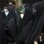 Einige Frauen nehmen an einer Demonstration vor der schwedischen Botschaft in Teheran teil (Symbolbild). - Foto: Vahid Salemi/AP/dpa