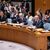Dmytro Kuleba (r), Außenminister der Ukraine, wohnt der Sitzung des Sicherheitsrats im Hauptquartier der Vereinten Nationen bei. - Foto: Craig Ruttle/FR61802 AP/dpa