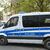 Ein Polizeiauto verlässt das Grundstück der Ballermann-Sängerin Melanie Müller. Die Polizei hatte das Wohnhaus von Müller durchsucht. - Foto: Heiko Rebsch/dpa