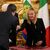 Italiens neue Ministerpräsidentin Giorgia Meloni (M) spricht sich bei ihrer ersten Regierungserklärung gegen die zivile Seenotrettung aus. - Foto: Alessandra Tarantino/AP/dpa