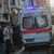 Ein Krankenwagen in der Nähe des Tatort auf der Einkaufsstraße Istiklal. - Foto: Can Ozer/AP/dpa