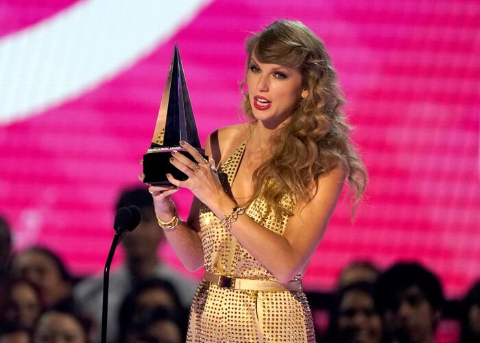 Taylor Swifts größte Ostereier der letzten Jahre – Taylor Swifts neues  Album „Midnights“.