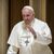 Papst Franziskus auf dem Weg zur wöchentlichen Generalaudienz im Vatikan. - Foto: Michael Kappeler/dpa