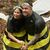 Djamila Rowe und Cosimo Citiolo treten in der RTL-Show «Ich bin ein Star - Holt mich hier raus!» zur Schatzsuche «Bee Careful» an. Dazu schlüpften sie in ein gemeinsames Bienenkostüm. - Foto: Stefan Thoyah/RTL/dpa