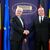 Shakehands zwischen Bundespräsident frank-Walter steinmeier (l.) und dem rumänischen Ministerpräsidenten Nicolae-Ionel Ciuca. - Foto: Bernd von Jutrczenka/dpa