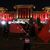 Anhänger des türkischen Präsidenten Erdogan versammeln sich vor dem Präsidentenpalast. - Foto: Ali Unal/AP/dpa