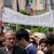 «Ciao Silvio» - Anhänger des früheren Ministerpräsidenten haben sich vor dem Mailänder Dom versammelt. - Foto: Antonio Calanni/AP/dpa