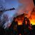 Die Feuerwehr ist in einem zerstörten Wohngebiet in Mykolajiw im Einsatz. - Foto: Ukrainian Emergency Service/Ukrainian Emergency Service/AP/dpa