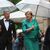 Regen in Bayreuth: Ursula von der Leyen kommt mit ihrem Ehemann Heiko von der Leyen zur Eröffnung der Richard-Wagner-Festspiele. - Foto: Karl-Josef Hildenbrand/dpa
