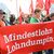 «Mindestlohn statt Lohndumping!»: Der Streit um eine weitere Erhöhung des Mindestlohns in Deutschland geht weiter. - Foto: picture alliance / dpa