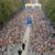 Über 48.000 Läufer sind beim Berlin-Marathon am Start. - Foto: Paul Zinken/dpa