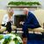 Us-Präsident Joe Biden und Giorgia Meloni: In der Außenpolitik verfolgt Meloni einen sehr pragmatischen Kurs. - Foto: Evan Vucci/AP