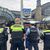 Sicherheitskräfte sind dafür zuständig, das geltende Waffenverbot rund um den Hamburger Hauptbahnhof zu kontrollieren. - Foto: Franziska Spiecker/dpa