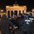 Konfrontation am Brandenburger Tor. - Foto: Paul Zinken/dpa