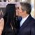 Willem Dafoe, küsst seine Frau Giada Colagrande auf dem Hollywood Walk of Fame. - Foto: Chris Pizzello/AP