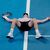 Jannik Sinner lässt sich nach seinem Triumph bei den Australian Open auf den Platz fallen. - Foto: Mark Baker/AP/dpa