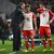 Bayern-Trainer Thomas Tuchel (l) gibt Joshua Kimmich (M.) und Leroy Sané Anweisungen. - Foto: Tom Weller/dpa