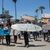 Einheimische protestieren im mexikanischen Ensenada gegen die Morde an Surfern. - Foto: Karen Castaneda/AP/dpa