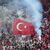 Wie schon in den ersten Gruppenspielen unterstützen viele türkische Fans ihr Nationalteam. - Foto: Sina Schuldt/dpa