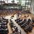 Viel Glas und Transparenz: Der umgebaute Plenarsaal im Reichstagsgebäude in Berlin. - Foto: picture alliance / dpa