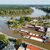 Menschen bauen in Polen mit Sandsäcken Barrieren gegen das Hochwasser. - Foto: Lech Muszynski/PAP/dpa