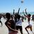 Sommer, Sonne, Spaß: An Neujahr ist in Südafrika Urlaubslaune angesagt (Archivbild). - Foto: Nardus Engelbrecht/AP/dpa